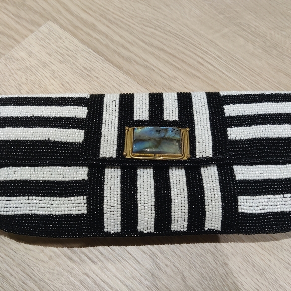 Mary Frances Bead Clutch - Picture 2 of 7